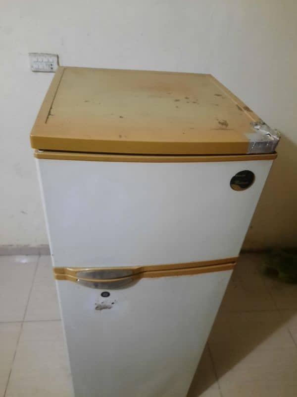 Philips Double Door Fridge for sale | 100% Working | Medium Size 7