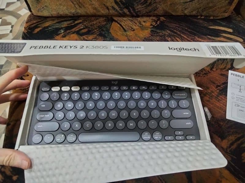 Logitech Pebble K380S Bluetooth Keyboard 2