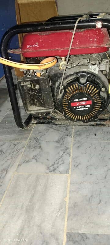 15 days used new condition and good condition generators. 7