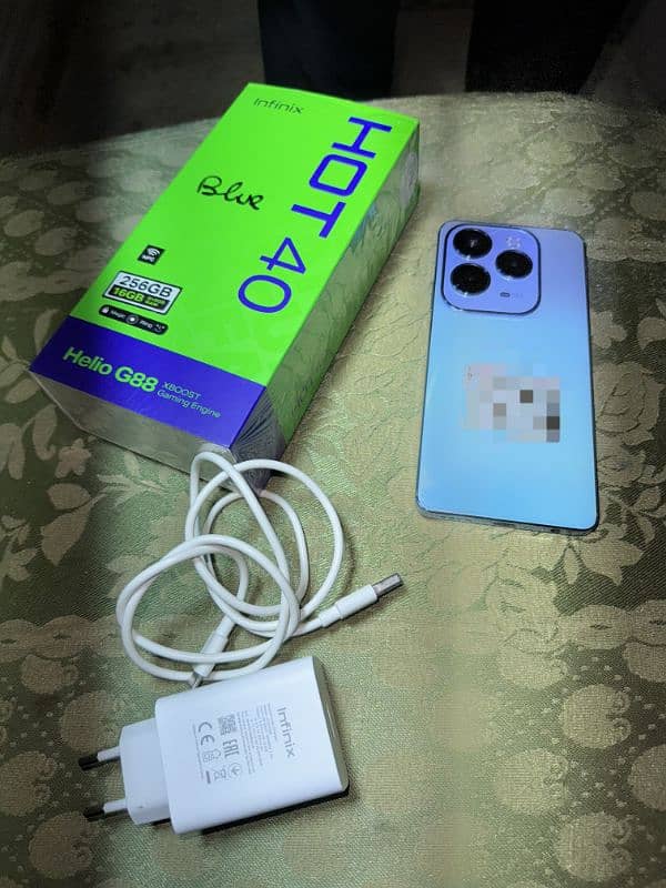 Infinix Hot 40  8+8/256 only 3 months use 11