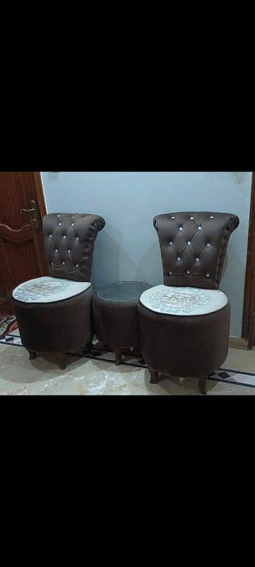 TWO COFFEE CHAIRS WITH TABLE 1