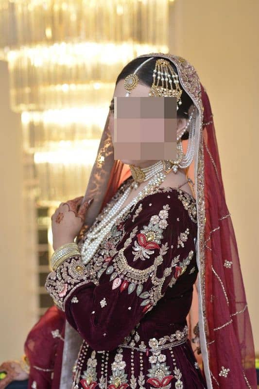 Barat Bridal Dress Urgent for sale 4