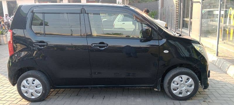 Suzuki Wagon R 2015 14