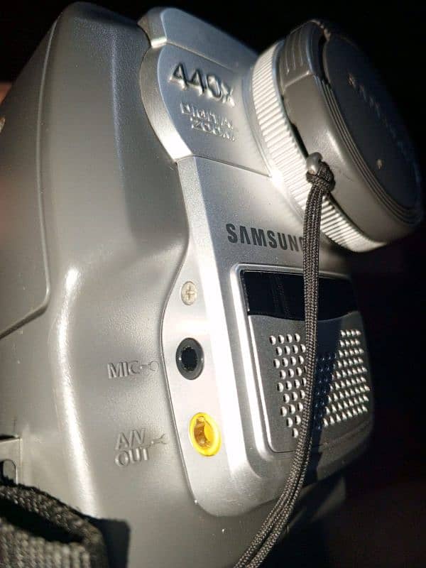 Samsung Original Handy Cam 14