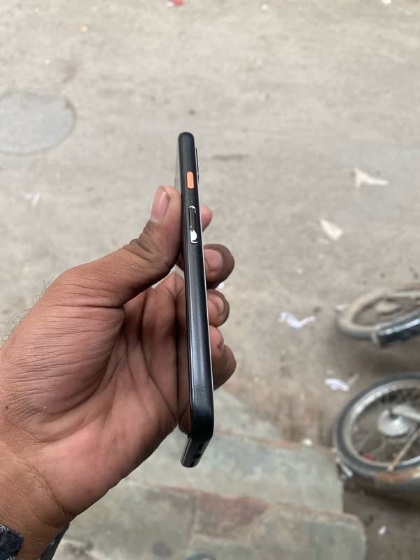 Google pixel 4 Pta Waterpack exchange iphone xs 3