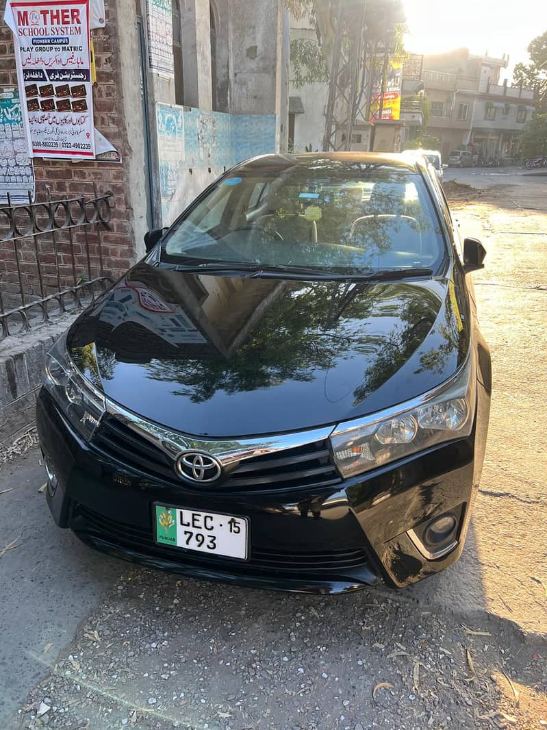 Toyota Corolla Altis 1.6 Automatic 2015 0