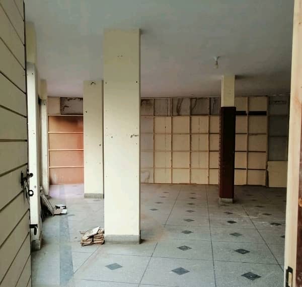 Office Sized 1000 Square Feet In Model Town Link Road 6