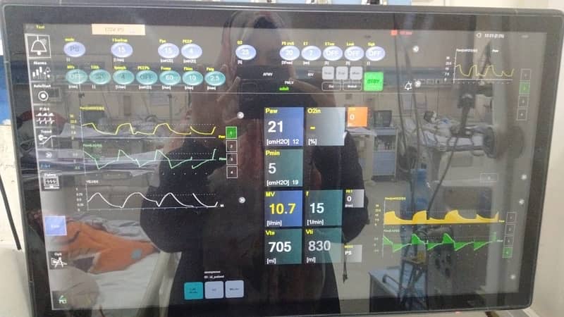 Patient Monitor Five Pra meter 2