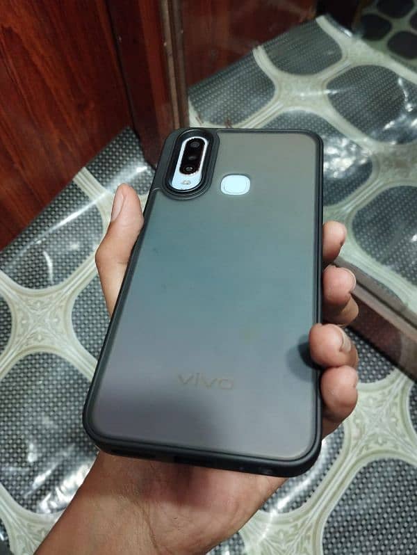 vivo y17 1