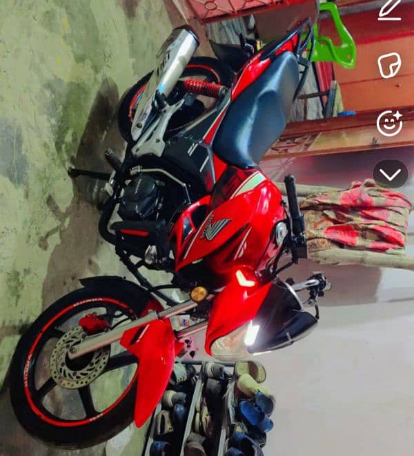 honda CB 150 F like new 0