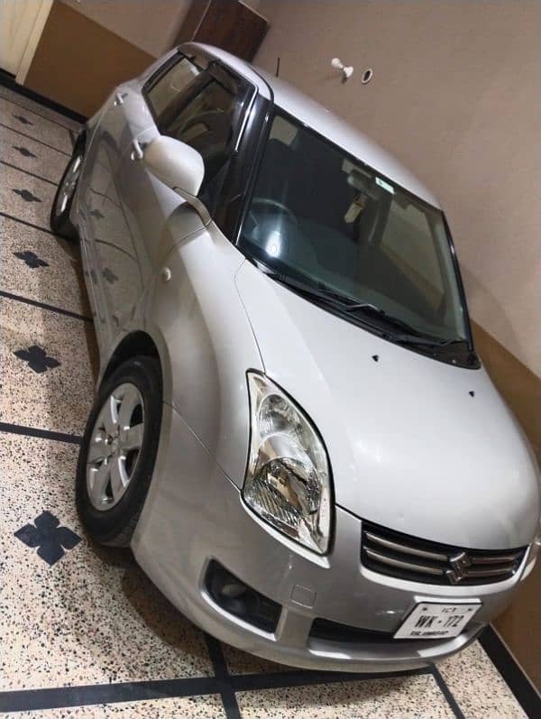 Suzuki Swift 2012 1