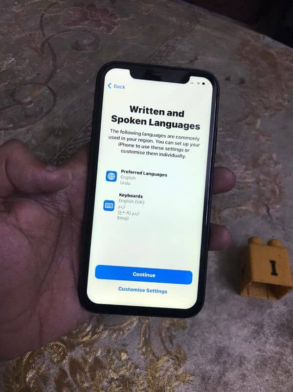 iphone 11 iCloud locked 4