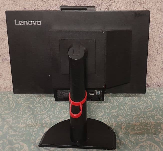 Lenovo TIO22Gen3 21.5 Inches IPS LCD 6