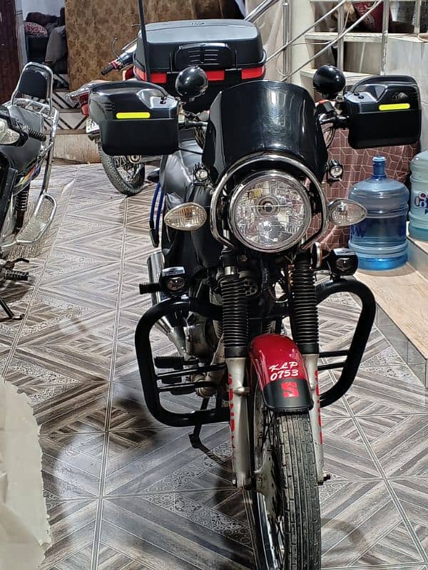 Suzuki gs 150 2018 model 1