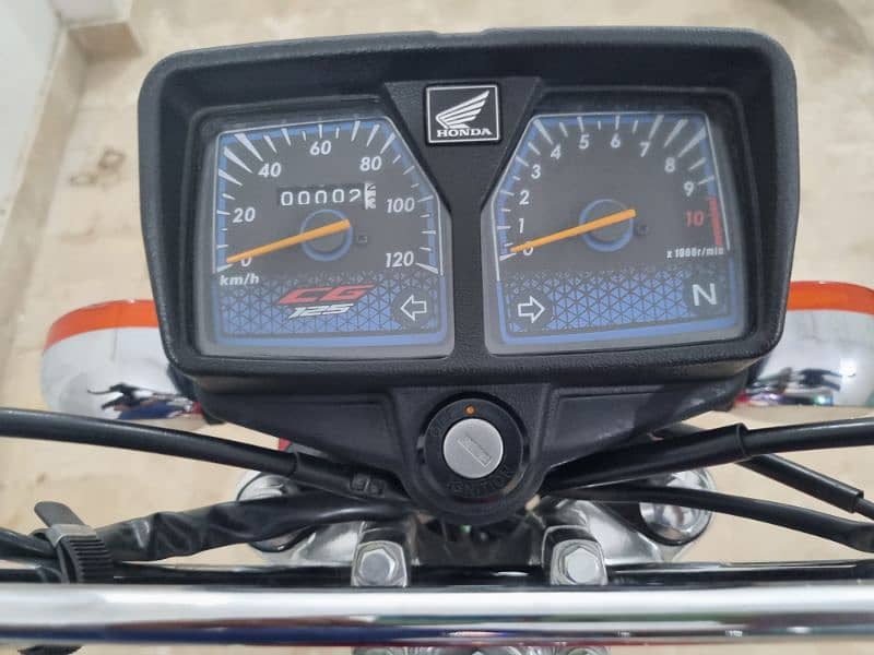 Honda CG-125 2025 Zero meter 8