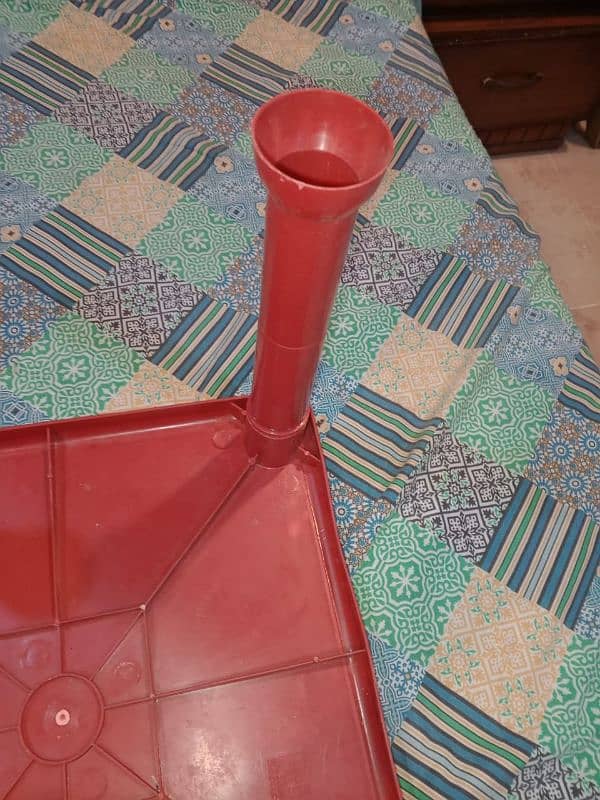 Heavy plastic kids table and writing chair set 2