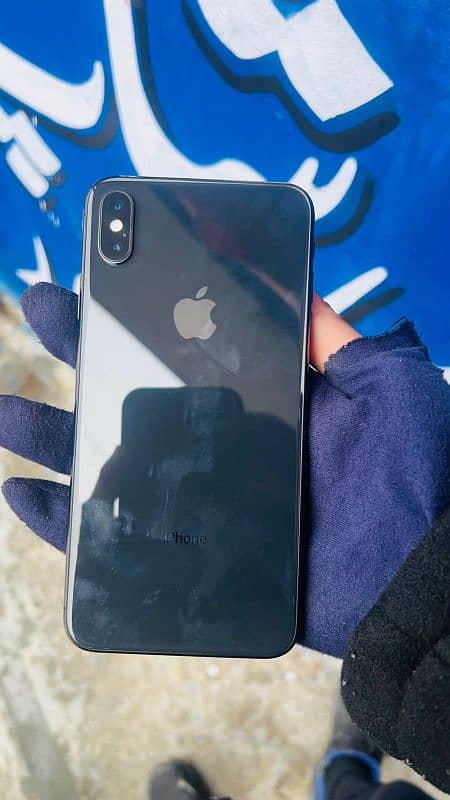 iphone xs max 64 . . no: 03097751682 1