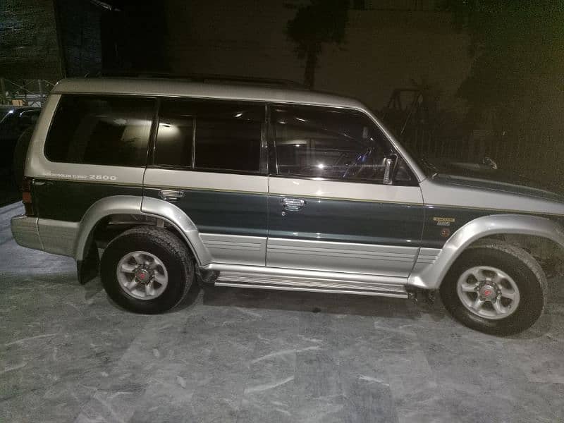 Mitsubishi Pajero 1994 3