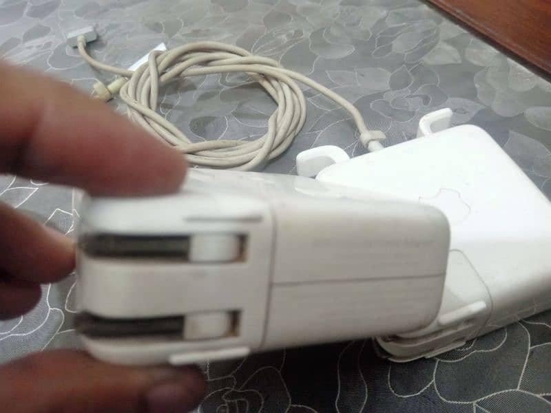 Apple MacBook AC Adapter Charger MagSafe 1 & 2 7