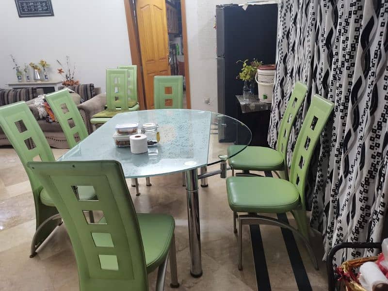 6 seater dinning table 0