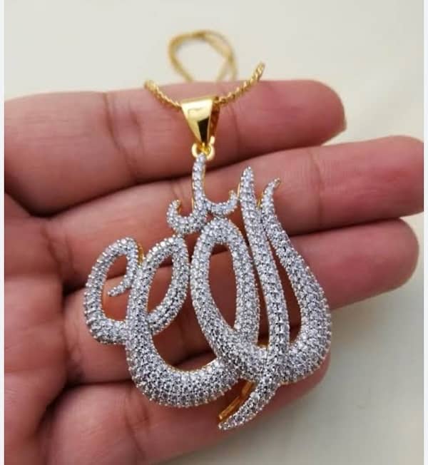 gold polish pendant with jarao zircon 0