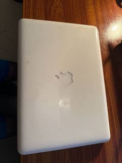 Apple MacBook