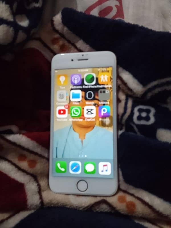 iphone 6 9/10 condition 64 gb gold color hai bhi paper laga hai pink 8