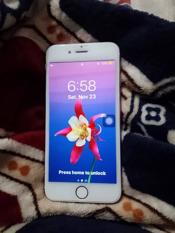 iphone 6 9/10 condition 64 gb gold color hai bhi paper laga hai pink 10