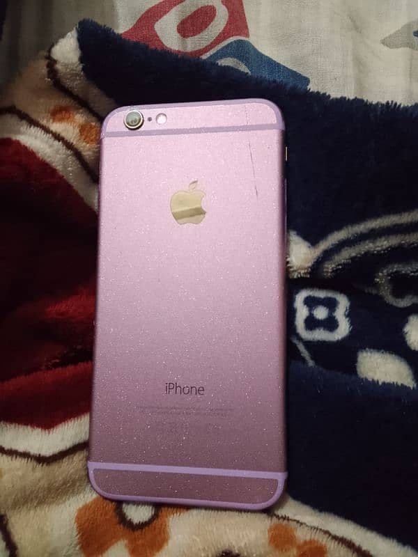 iphone 6 9/10 condition 64 gb gold color hai bhi paper laga hai pink 11