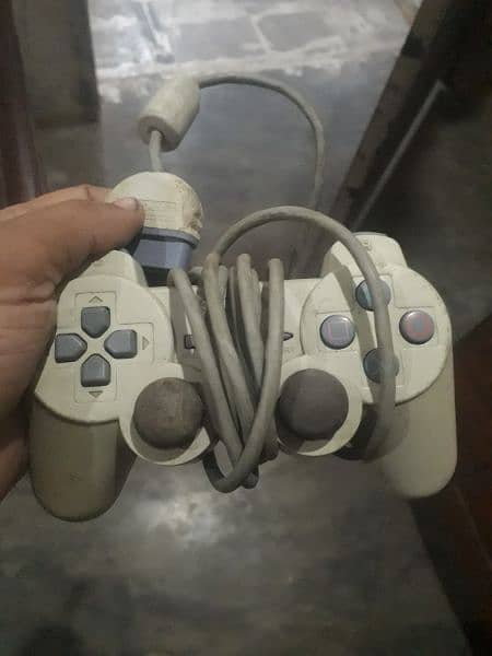 PS2 With Commercial kit and 1 wired controller 4