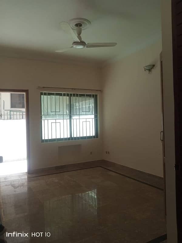 DOUBLE STOREY HOUSE FOR SALE IN I-8 ISLAMABAD. 5