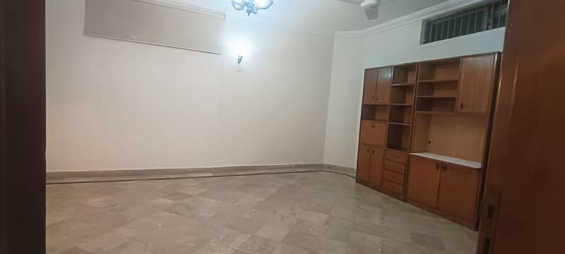 LOWER GROUND PORTION IS AVAILABLE FOR RENT IN I-8 ISLAMABAD. 1