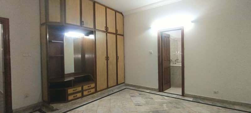 LOWER GROUND PORTION IS AVAILABLE FOR RENT IN I-8 ISLAMABAD. 3