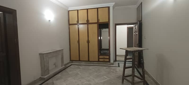 LOWER GROUND PORTION IS AVAILABLE FOR RENT IN I-8 ISLAMABAD. 8