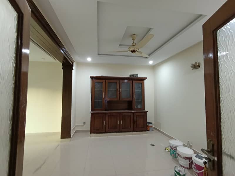 6 BEDROOMS CORNER DOUBLE STOREY HOUSE FOR SALE IN I-8 ISLAMABAD. 1