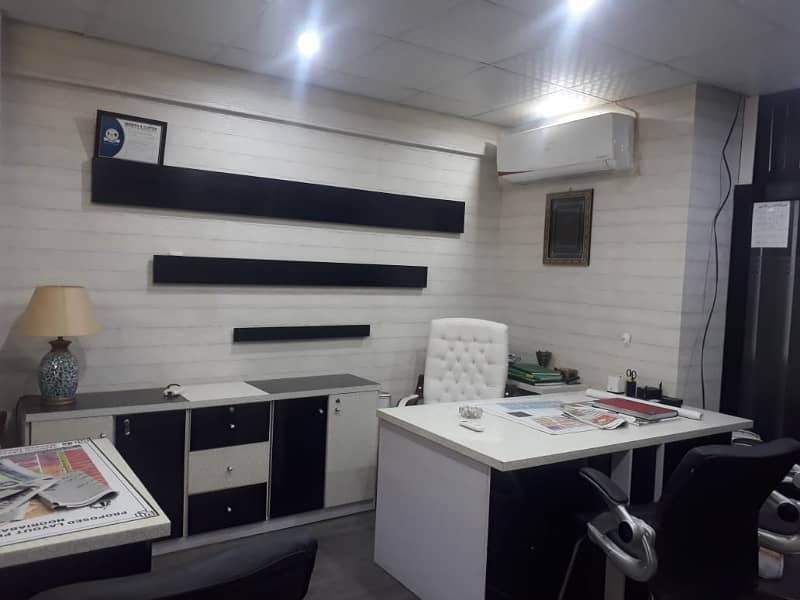 VIP LAVISH FURNISHED OFFICE FOR RENT WITH LIFT 21