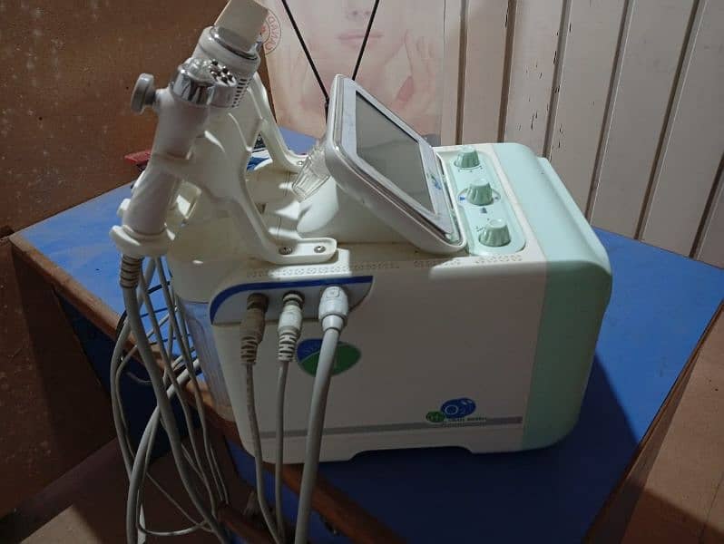 Hydrafacial Machine 2