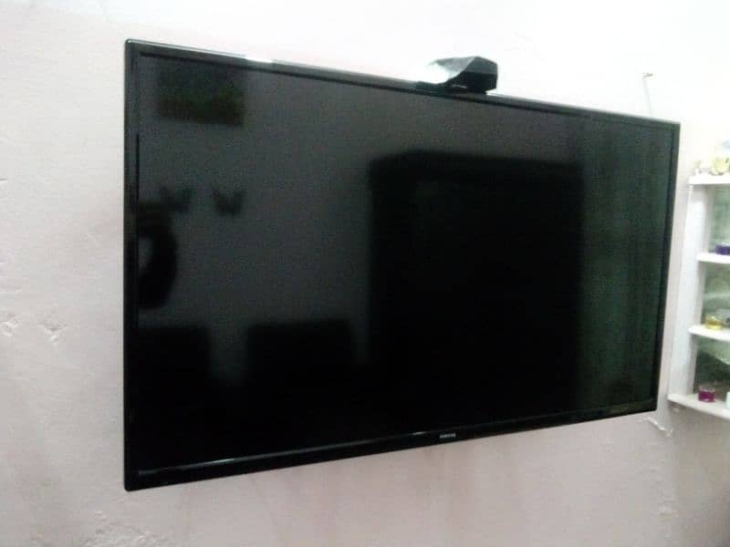 Samsung LED TV 40" Android BOX k sath 2