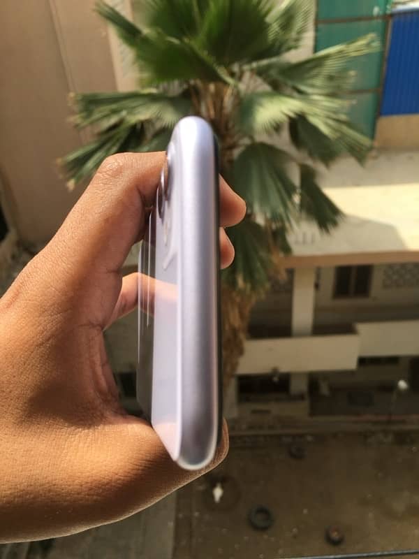 iPhone 11 PTA APPPROVE 128GB 3