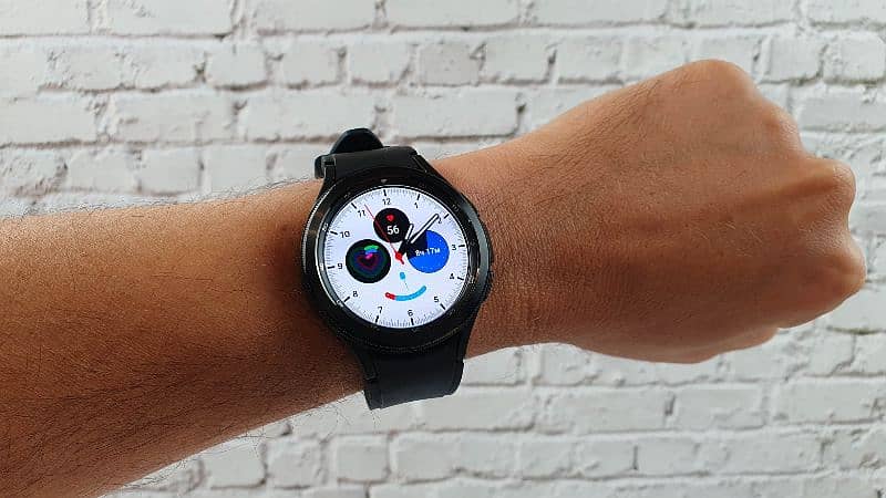 Samsung Galaxy Watch 4|S4 classic|Condition 10 by 10|Apple watch 2