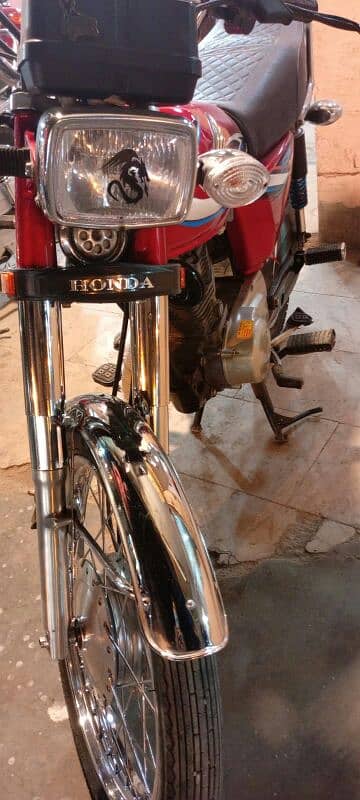 good condition 125 Honda (urgent sale) 3