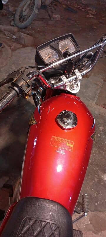 good condition 125 Honda (urgent sale) 4