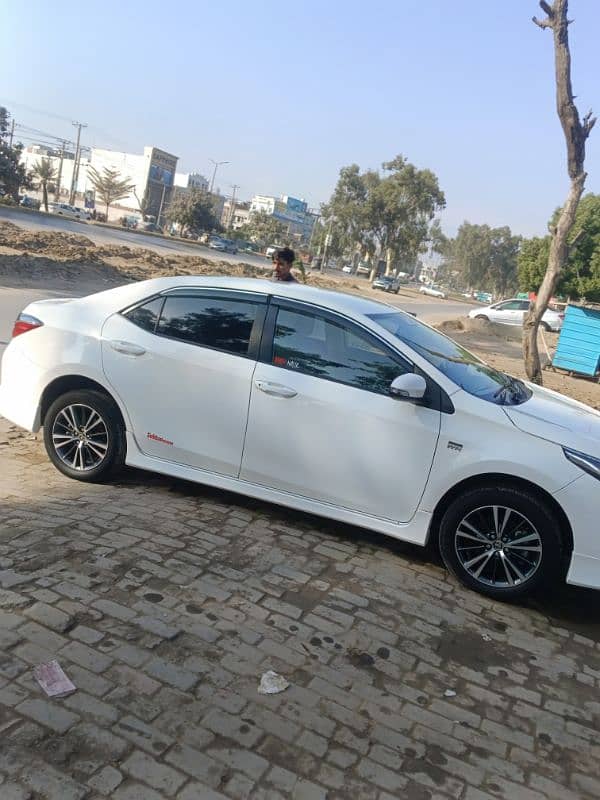 Toyota Corolla Altis 2023 3