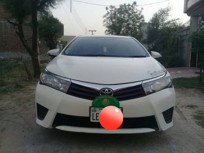 Toyota Corolla GLI 2016(Manual) 2