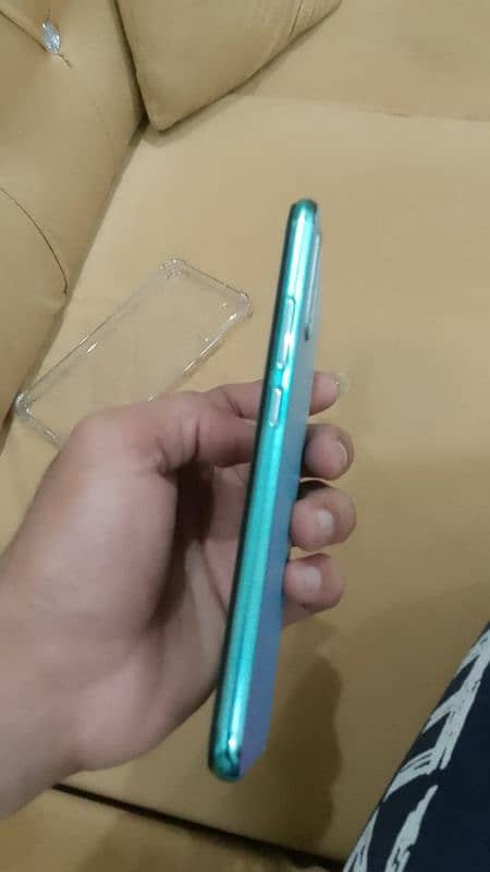 vivo s1 8/256 2