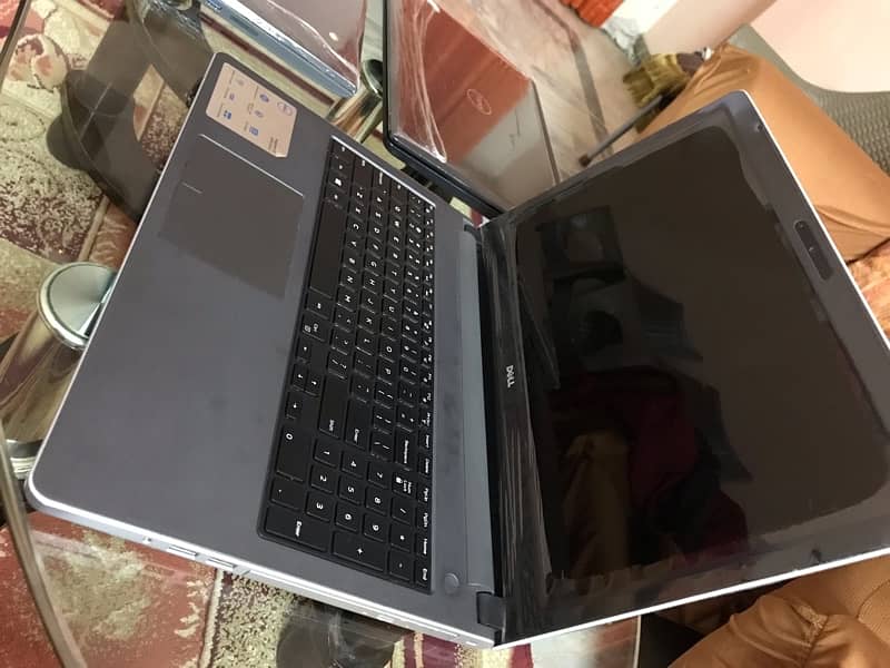 Dell Inspiron 5559 - With Touchscreen 1