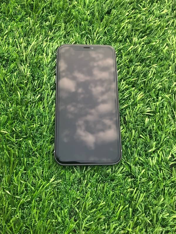 iPhone 11pro (64Gb) Good condition All ok WhatsApp(03274117805) 3