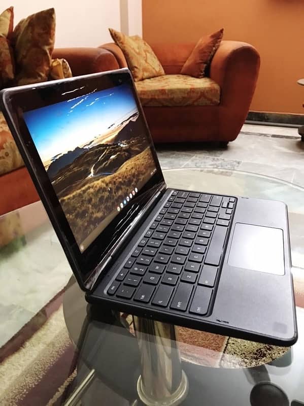 Lenovo Chromebook 300E Yoga - Touchscreen (Unlimited Stock) 0