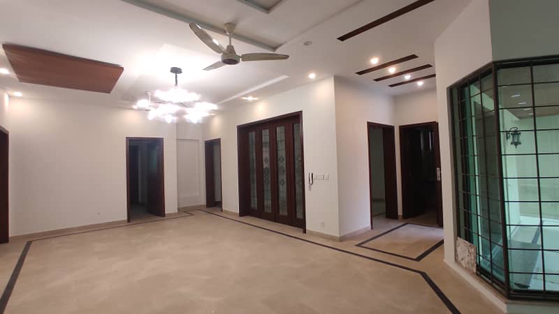 1 Kanal 3 Bed Lower Portion Available For Rent 1