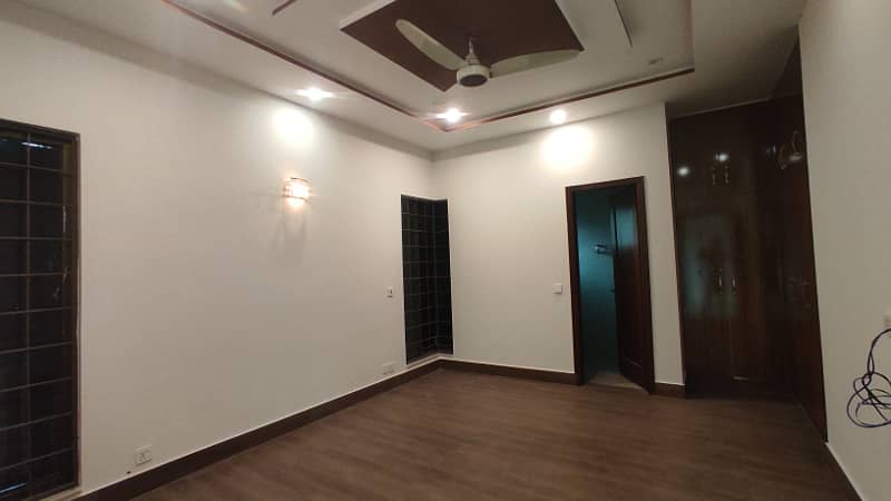 1 Kanal 3 Bed Lower Portion Available For Rent 9